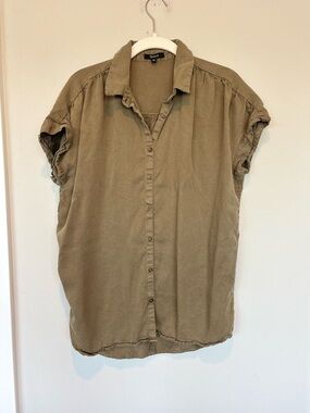 Quince Olive Short-Sleeve Button-Down Shirt
